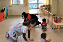 もりのなかま保育園　佐真下園 崎濱友梨亜