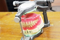 池原歯科技工所 村上　絢治