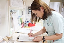 動物病院２２時 名嘉眞　彩友美